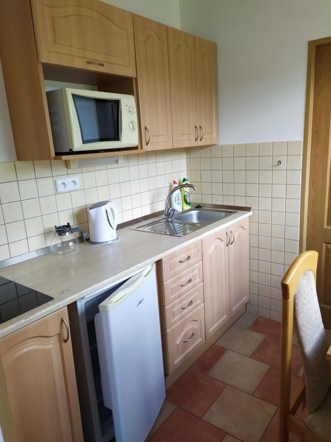 Apartmany Okoun เวลเก โลซีนี ภายนอก รูปภาพ